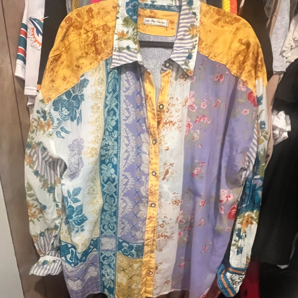 We the Free Flower Patch Top, NWOT - smoke free home
